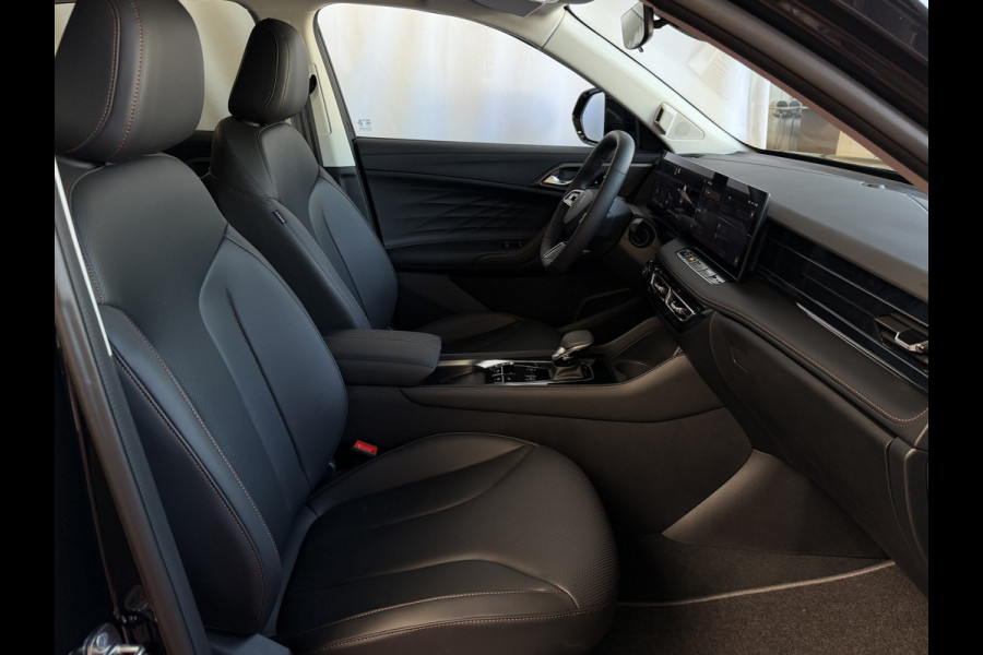 MG MG HS PHEV 1.5 TGDI LUXURY PHEV PLUG-IN HYBRIDE | LEER | 272PK NIEUWE AUTO | >1.000 KM TOTAAL BEREIK | 360° CAMERA | ELEKTRISCHE ACHTERKLEP
