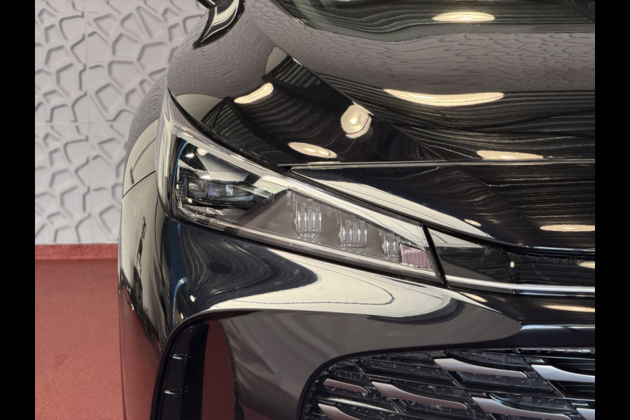 MG MG HS PHEV 1.5 TGDI LUXURY PHEV PLUG-IN HYBRIDE | LEER | 272PK NIEUWE AUTO | >1.000 KM TOTAAL BEREIK | 360° CAMERA | ELEKTRISCHE ACHTERKLEP