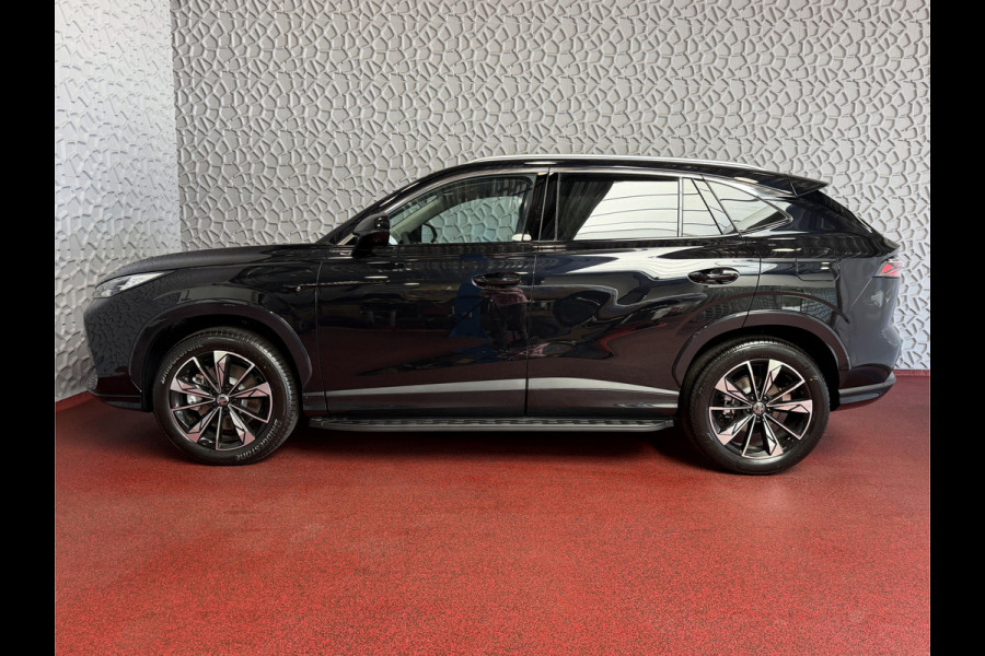 MG MG HS PHEV 1.5 TGDI LUXURY PHEV PLUG-IN HYBRIDE | LEER | 272PK NIEUWE AUTO | >1.000 KM TOTAAL BEREIK | 360° CAMERA | ELEKTRISCHE ACHTERKLEP