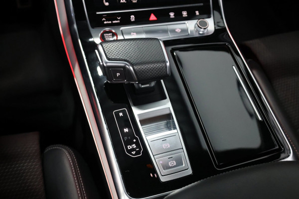 Audi Q7 55 TFSI e quattro 381+PK 3x S-line BTW/MAXTON/B&O/SFEER/PANO/LUCHT/ALCANTARA+S.VERWARMING+MEMORY/22"/ACC/12 MND GARANTIE