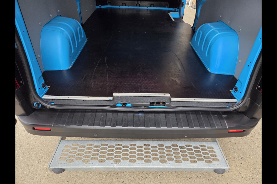 Renault Trafic 2.0 Blue dCi 150 Pk AUTOMAAT L2 Airco PDC Cruisecontrol Achteruitrijcamera Verwarmde stoel