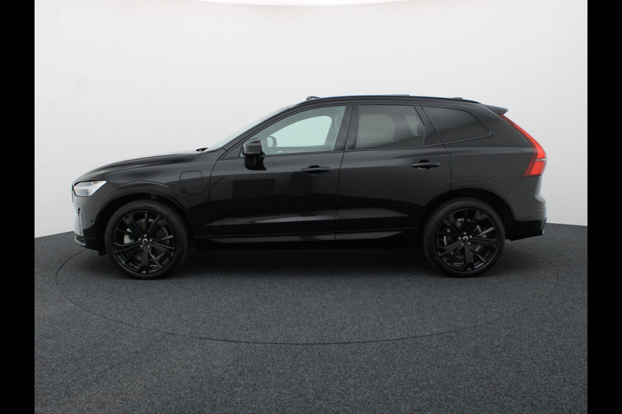 Volvo XC60 2.0 T6 Plug-in hybrid AWD Plus Dark | Trekhaak | Panodak | Dode Hoek | 360 Camera | Harman Kardon | Head Up | Elek. Klep | Prijs Rijklaar !!