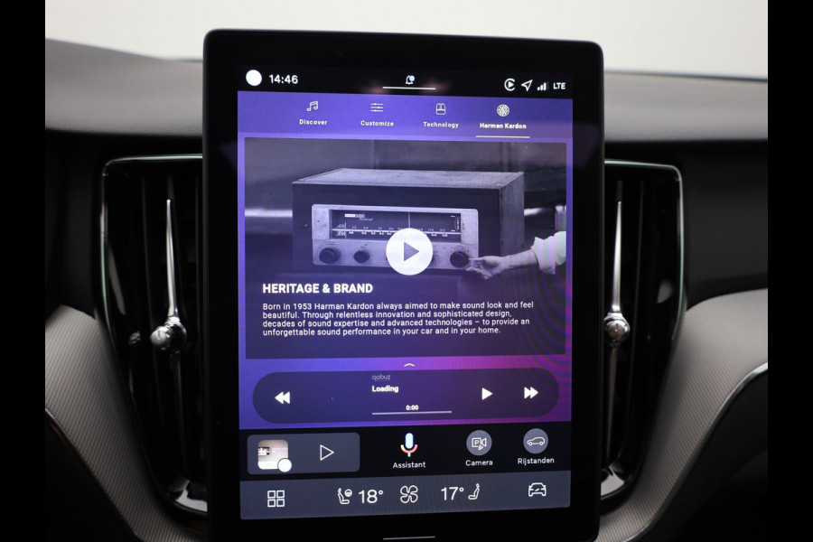 Volvo XC60 2.0 T6 Plug-in hybrid AWD Plus Dark | Trekhaak | Panodak | Dode Hoek | 360 Camera | Harman Kardon | Head Up | Elek. Klep | Prijs Rijklaar !!