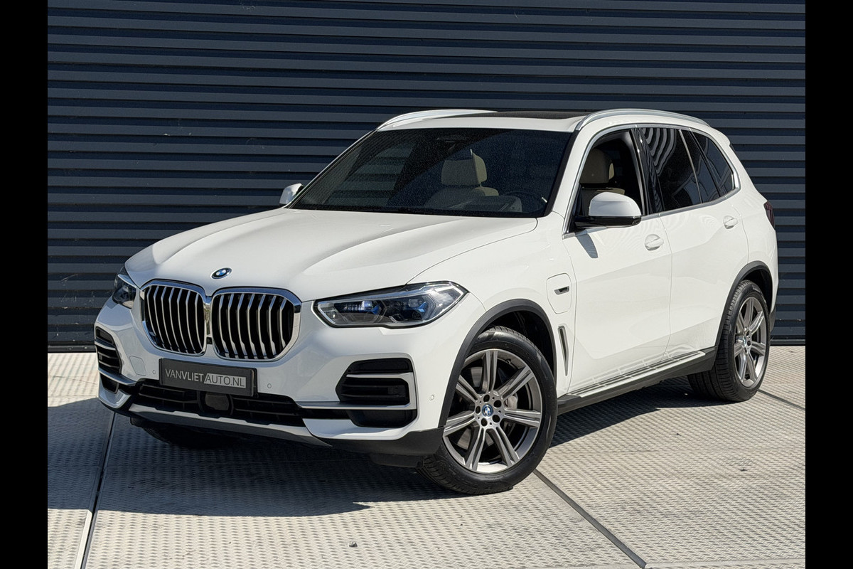 BMW X5 xDrive45e High Executive | Pano/Schuif dak | B&W Audio | 360 Camera | Full Option!