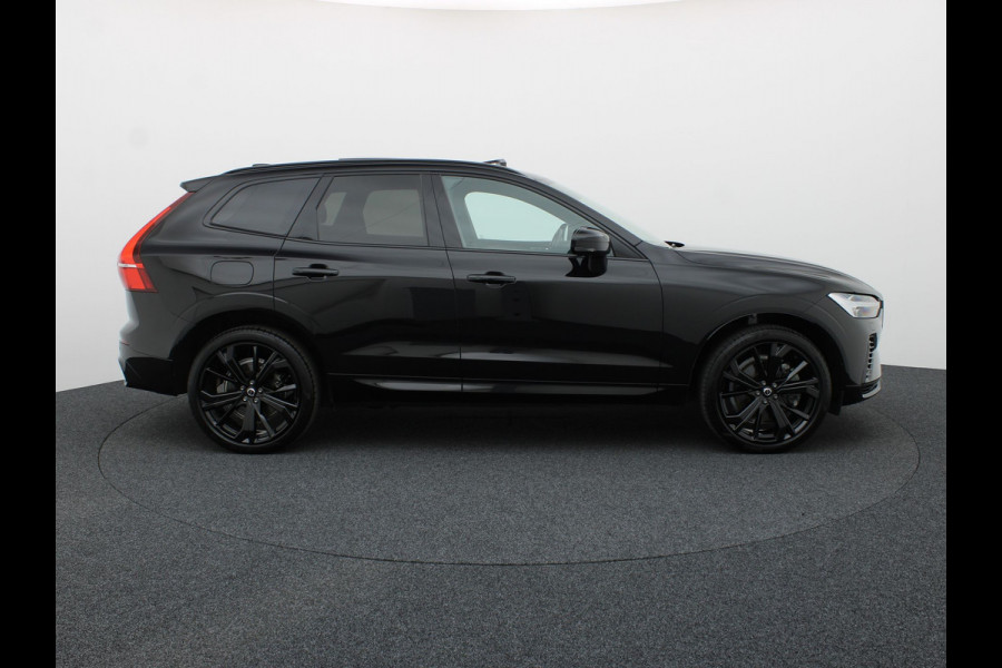 Volvo XC60 2.0 T6 Plug-in hybrid AWD Plus Dark | Panodak | Trekhaak | Elk. A-klep | Apple Carplay / Adroid | Memory Seats | Harman Kardon | Prijs Rijklaar !!