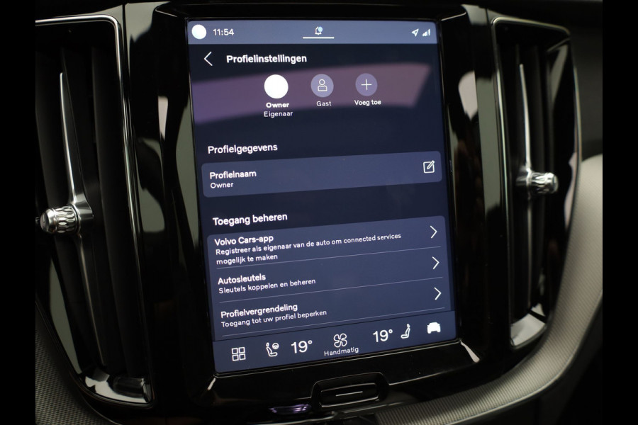 Volvo XC60 2.0 T6 Plug-in hybrid AWD Plus Dark | Panodak | Trekhaak | Elk. A-klep | Apple Carplay / Adroid | Memory Seats | Harman Kardon | Prijs Rijklaar !!