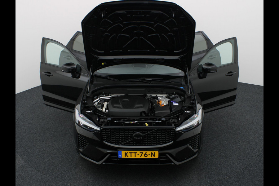 Volvo XC60 2.0 T6 Plug-in hybrid AWD Plus Dark | Panodak | Trekhaak | Elk. A-klep | Apple Carplay / Adroid | Memory Seats | Harman Kardon | Prijs Rijklaar !!