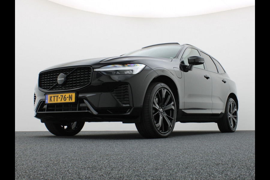 Volvo XC60 2.0 T6 Plug-in hybrid AWD Plus Dark | Panodak | Trekhaak | Elk. A-klep | Apple Carplay / Adroid | Memory Seats | Harman Kardon | Prijs Rijklaar !!