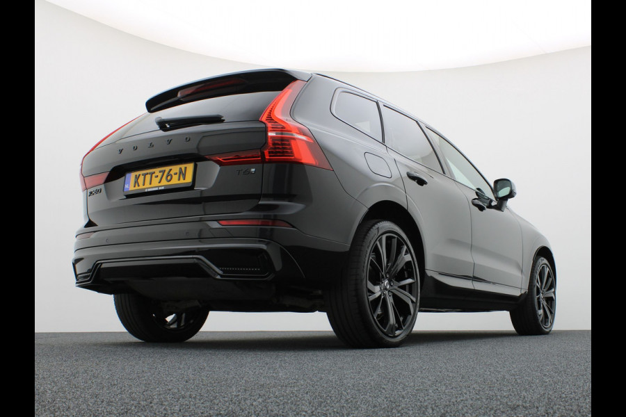 Volvo XC60 2.0 T6 Plug-in hybrid AWD Plus Dark | Panodak | Trekhaak | Elk. A-klep | Apple Carplay / Adroid | Memory Seats | Harman Kardon | Prijs Rijklaar !!