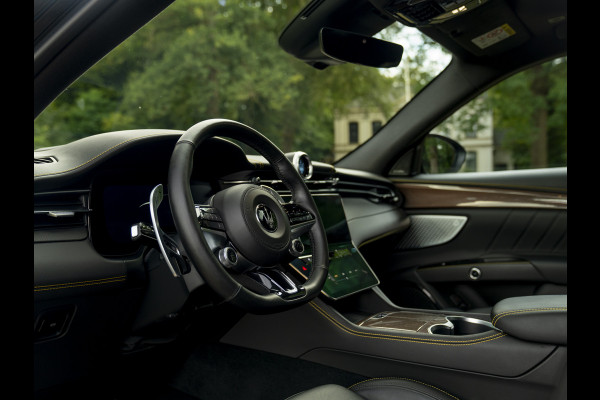 Maserati Grecale Modena 330pk | Luchtvering | Pano-dak | Carbon interieur | Sonus Faber
