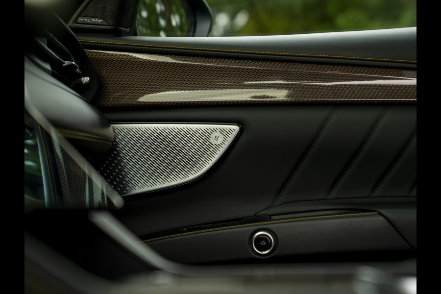 Maserati Grecale Modena 330pk | Luchtvering | Pano-dak | Carbon interieur | Sonus Faber