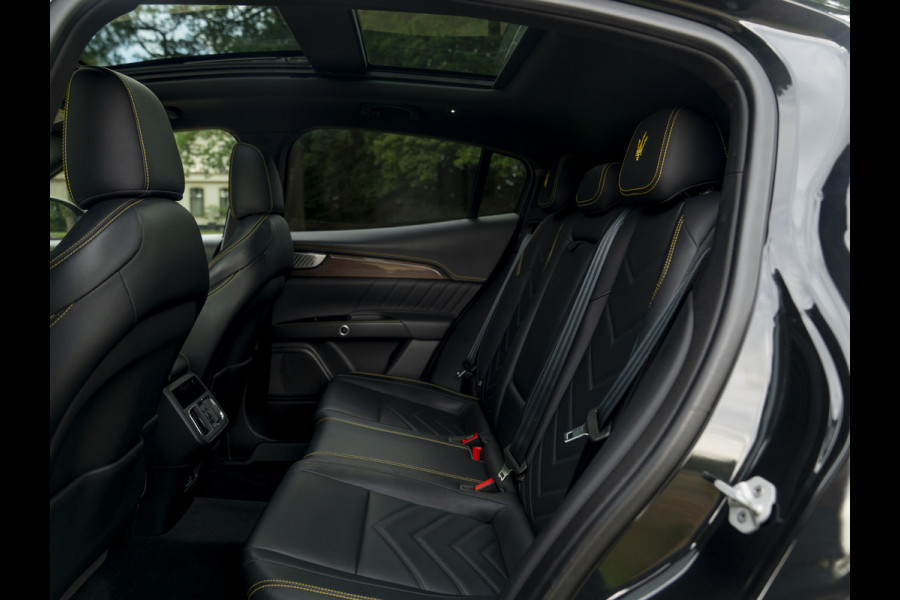 Maserati Grecale Modena 330pk | Luchtvering | Pano-dak | Carbon interieur | Sonus Faber