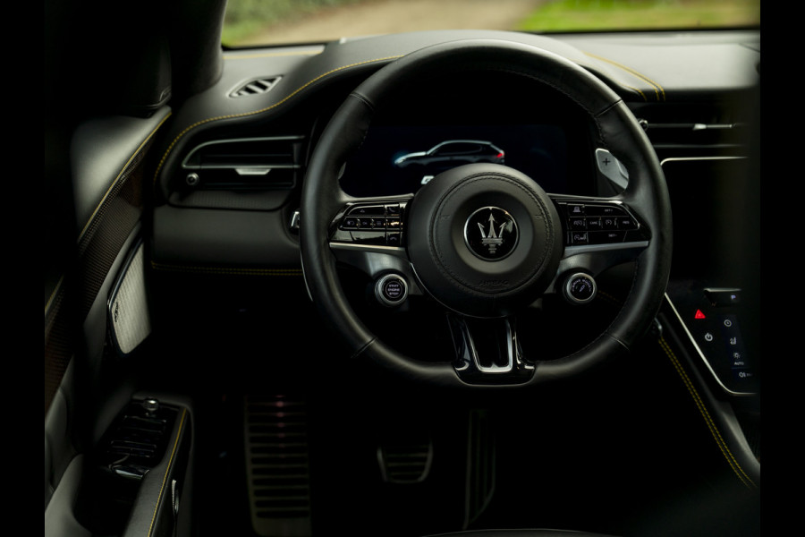 Maserati Grecale Modena 330pk | Luchtvering | Pano-dak | Carbon interieur | Sonus Faber