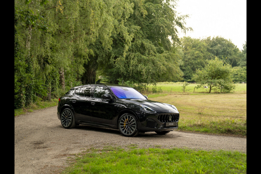 Maserati Grecale Modena 330pk | Luchtvering | Pano-dak | Carbon interieur | Sonus Faber