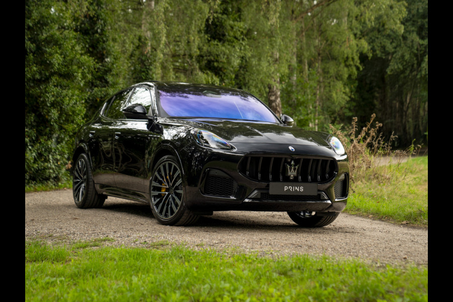 Maserati Grecale Modena 330pk | Luchtvering | Pano-dak | Carbon interieur | Sonus Faber