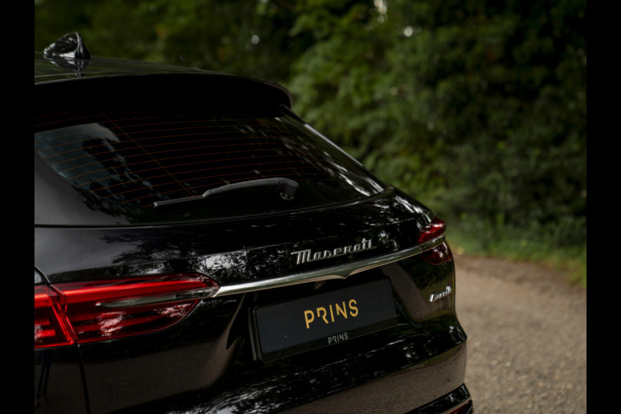 Maserati Grecale Modena 330pk | Luchtvering | Pano-dak | Carbon interieur | Sonus Faber