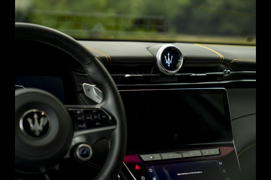 Maserati Grecale Modena 330pk | Luchtvering | Pano-dak | Carbon interieur | Sonus Faber