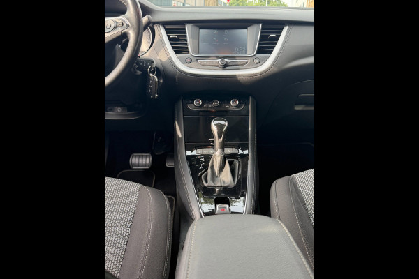 Opel Grandland X 1.2 Turbo 120 Jaar Edition - AUTOMAAT I Navigatie / Apple CarPlay I Airco I Sport velgen I PDC I