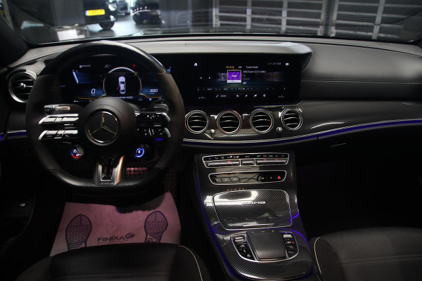 Mercedes-Benz E-Klasse AMG E63s E63 s PANO-CARBON-360-MULTI BEAM