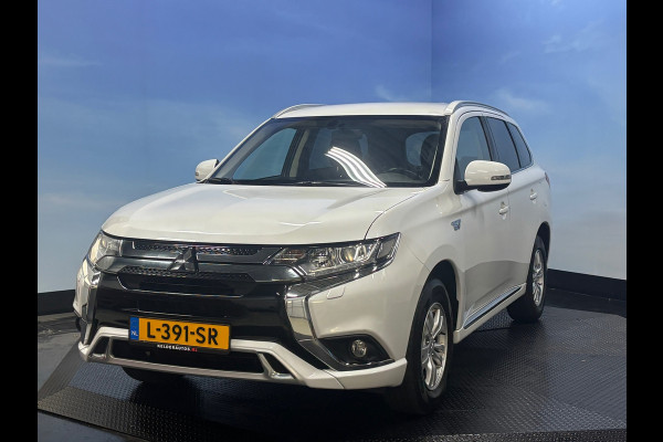 Mitsubishi Outlander 2.4 PHEV Pure Clima | Cruise | Camera | Trekhaak | Stoelverwarming