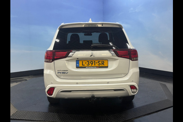 Mitsubishi Outlander 2.4 PHEV Pure Clima | Cruise | Camera | Trekhaak | Stoelverwarming