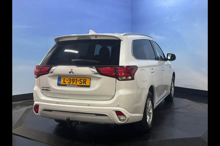 Mitsubishi Outlander 2.4 PHEV Pure Clima | Cruise | Camera | Trekhaak | Stoelverwarming
