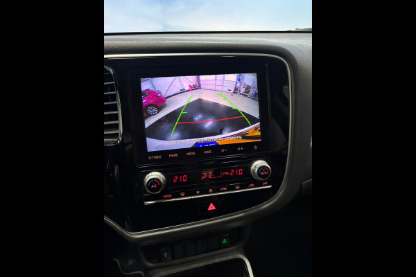 Mitsubishi Outlander 2.4 PHEV Pure Clima | Cruise | Camera | Trekhaak | Stoelverwarming