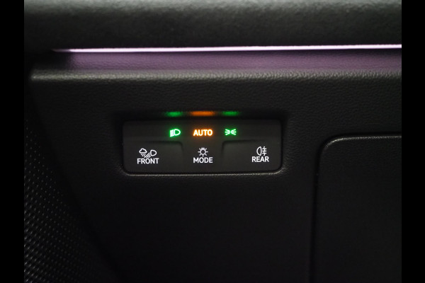 Volkswagen Passat Variant 1.5 eHybrid R-Line Edition | 5 Jaar Garantie | Leder | Panoramadak | Stoelventilatie | Trekhaak | Harman/Kardon | Massage | 360