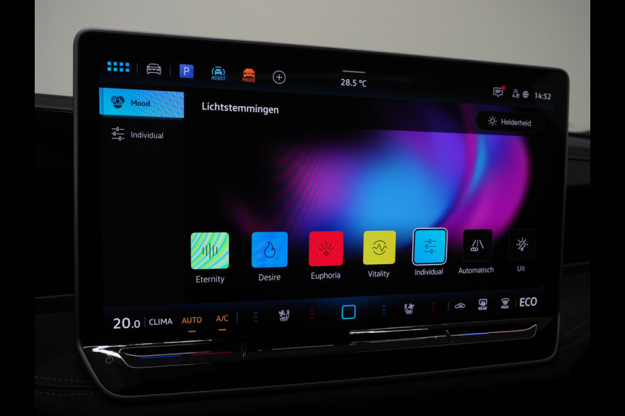Volkswagen Passat Variant 1.5 eHybrid R-Line Edition | 5 Jaar Garantie | Leder | Panoramadak | Stoelventilatie | Trekhaak | Harman/Kardon | Massage | 360