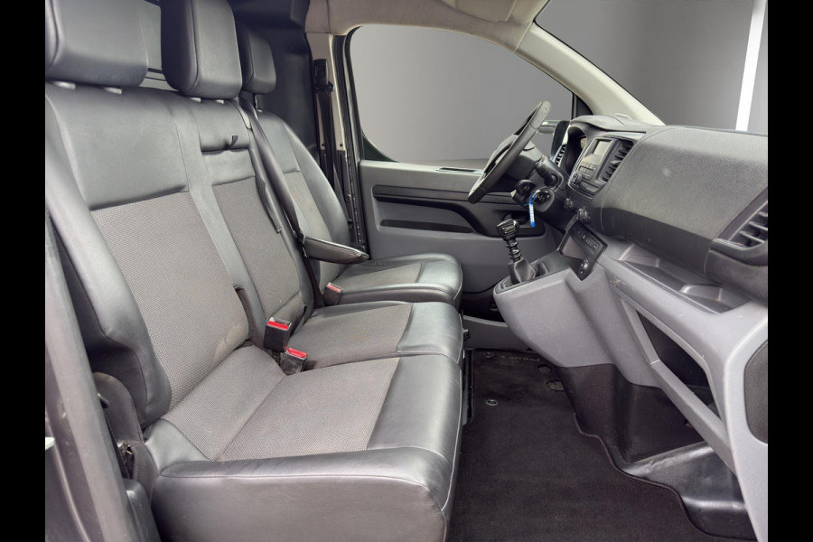 Toyota ProAce Worker 2.0 D-4D Cool Comfort Long 3-zits | L+R Schuifdeur | Airco | Parksensors | Cruise |