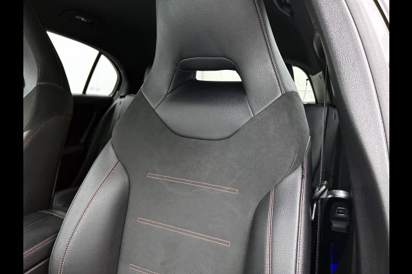 Mercedes-Benz A-Klasse 200 AMG Line | AMG-Line Interieur | AMG-Line Exterieur | Achteruitrijcamera | Sfeerverlichting | Keyless Entry | 24 Maanden Mercedes-Benz Certified garantie.