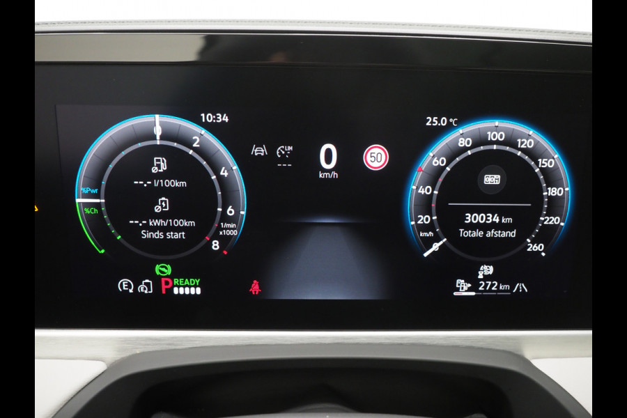 Volkswagen Passat Variant 1.5 eHybrid Elegance 204PK | 5 Jaar Garantie | Panoramadak | Leder/Alcantara | Massage | Trekhaak | HUD | Keyless | Sfeerlicht