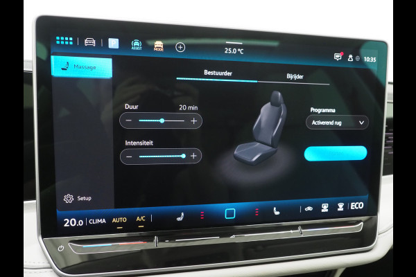 Volkswagen Passat Variant 1.5 eHybrid Elegance 204PK | 5 Jaar Garantie | Panoramadak | Leder/Alcantara | Massage | Trekhaak | HUD | Keyless | Sfeerlicht