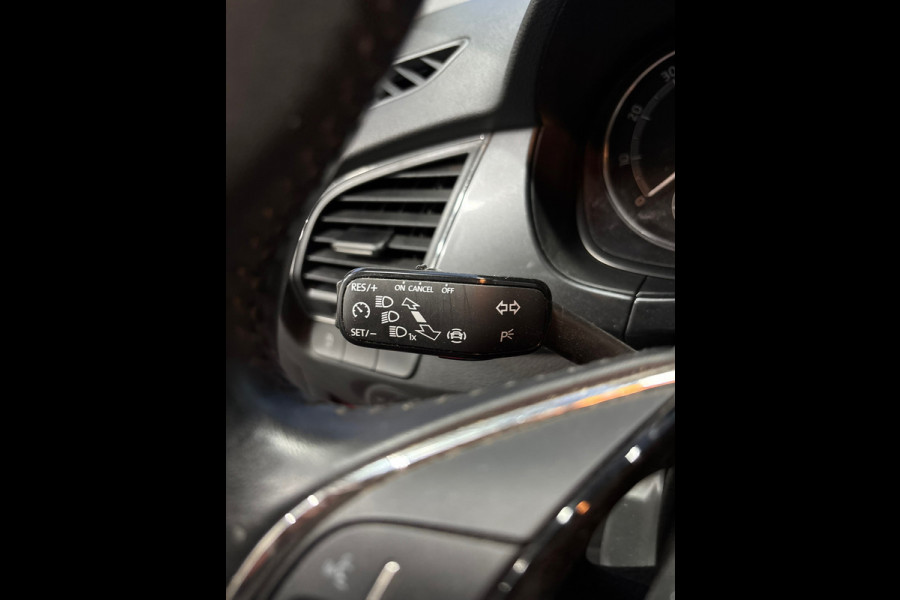 Škoda Fabia Combi 1.0 TSI Business Edition Navi | Clima | Cruise | PDC | Trekhaak