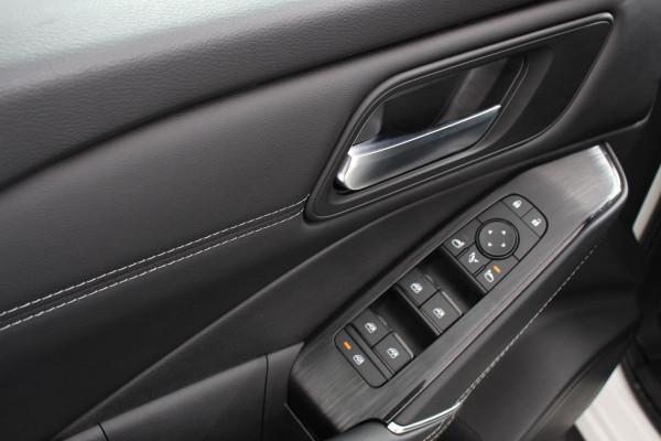 Nissan QASHQAI 1.3 MHEV Xtronic N-Connecta Navigatie Climate Control Camera 360 Led Led Verwarmde voorstoelen Adaptive Cruise Control Lichtmetalen velgen