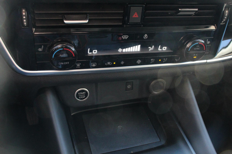 Nissan QASHQAI 1.3 MHEV Xtronic N-Connecta Navigatie Climate Control Camera 360 Led Led Verwarmde voorstoelen Adaptive Cruise Control Lichtmetalen velgen