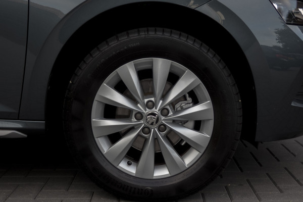 Škoda Kamiq 1.0 TSI Sport Business Edition| Trekhaak | Apple carplay/Android auto | Elektrische stoelverstelling | Stoelverwarming
