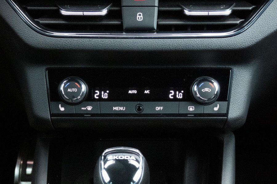 Škoda Kamiq 1.0 TSI Sport Business Edition| Trekhaak | Apple carplay/Android auto | Elektrische stoelverstelling | Stoelverwarming