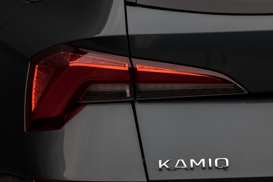 Škoda Kamiq 1.0 TSI Sport Business Edition| Trekhaak | Apple carplay/Android auto | Elektrische stoelverstelling | Stoelverwarming