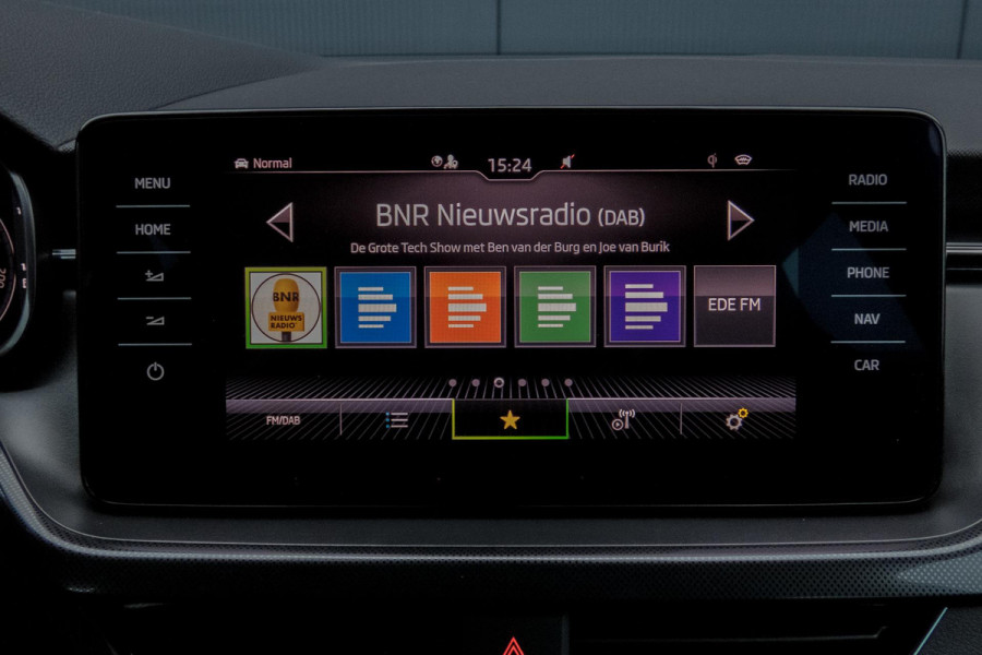 Škoda Kamiq 1.0 TSI Sport Business Edition| Trekhaak | Apple carplay/Android auto | Elektrische stoelverstelling | Stoelverwarming