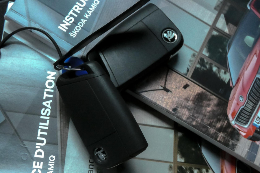 Škoda Kamiq 1.0 TSI Sport Business Edition| Trekhaak | Apple carplay/Android auto | Elektrische stoelverstelling | Stoelverwarming