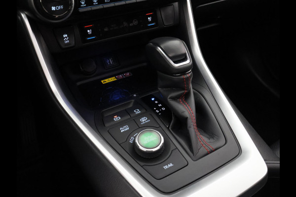 Toyota RAV4 2.5 Plug-in Hybrid AWD Bi-Tone Plus | 1500 KG trekgewicht | JBL Audio | Schuif-/Kanteldak | Stoelverwarming & ventilatie | Memory Seats |