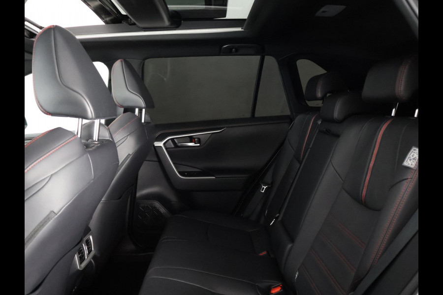 Toyota RAV4 2.5 Plug-in Hybrid AWD Bi-Tone Plus | 1500 KG trekgewicht | JBL Audio | Schuif-/Kanteldak | Stoelverwarming & ventilatie | Memory Seats |