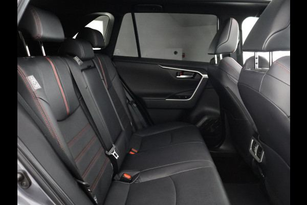 Toyota RAV4 2.5 Plug-in Hybrid AWD Bi-Tone Plus | 1500 KG trekgewicht | JBL Audio | Schuif-/Kanteldak | Stoelverwarming & ventilatie | Memory Seats |
