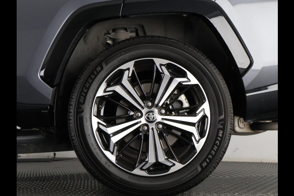 Toyota RAV4 2.5 Plug-in Hybrid AWD Bi-Tone Plus | 1500 KG trekgewicht | JBL Audio | Schuif-/Kanteldak | Stoelverwarming & ventilatie | Memory Seats |