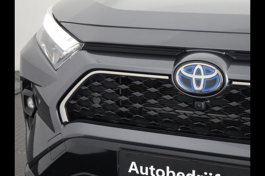 Toyota RAV4 2.5 Plug-in Hybrid AWD Bi-Tone Plus | 1500 KG trekgewicht | JBL Audio | Schuif-/Kanteldak | Stoelverwarming & ventilatie | Memory Seats |