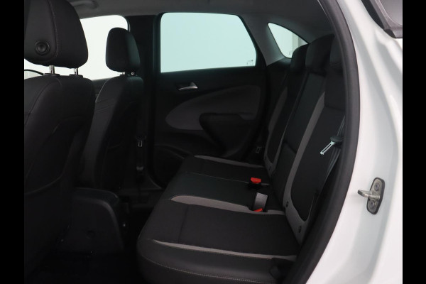 Opel Crossland X 1.2 Turbo Innovation | Cruise control | Stuur/stoel verwarming | Camera | Park assist | Trekhaak | Head-up | Carplay