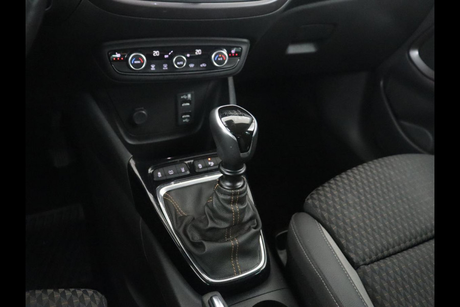 Opel Crossland X 1.2 Turbo Innovation | Cruise control | Stuur/stoel verwarming | Camera | Park assist | Trekhaak | Head-up | Carplay
