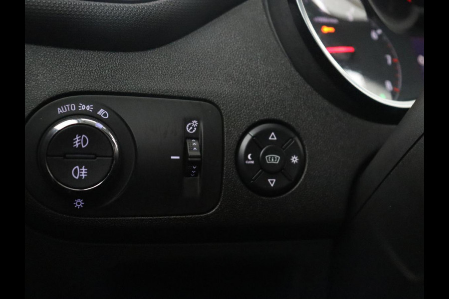 Opel Crossland X 1.2 Turbo Innovation | Cruise control | Stuur/stoel verwarming | Camera | Park assist | Trekhaak | Head-up | Carplay