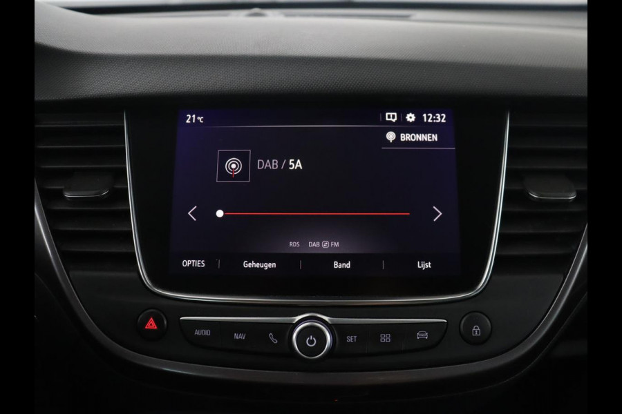 Opel Crossland X 1.2 Turbo Innovation | Cruise control | Stuur/stoel verwarming | Camera | Park assist | Trekhaak | Head-up | Carplay
